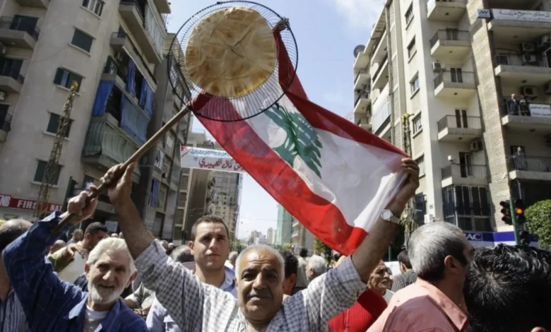 17 تعديلاً لأسعار المحروقات في لبنان... والخبز يقفز إلى 80 ألف ليرة