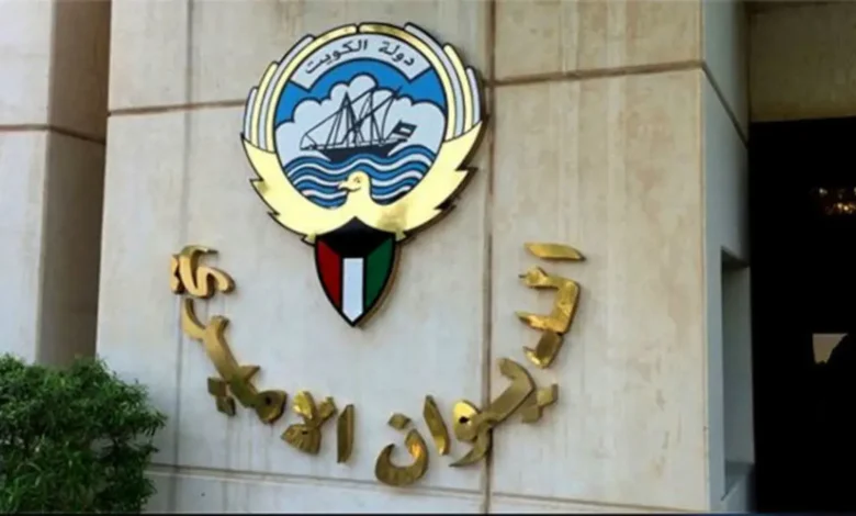 الكويت.. قبول استقالة وزير التجارة والصناعة وتعيين عبدالعزيز المرزوق بالوكالة