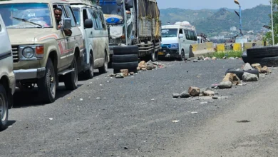 حين تغلق الحرب الطريق.. معابر تعز التي لا تظهر على الخريطة