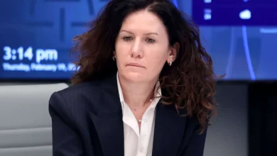 على خلفية تسريب معلومات سرية.. رئيسة استخبارات ألبانيا تسلّم نفسها