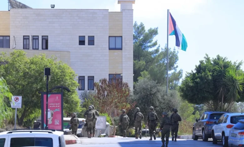 إصابة فتاة بالقدس وجيش الاحتلال يرفع تأهبه بالضفة