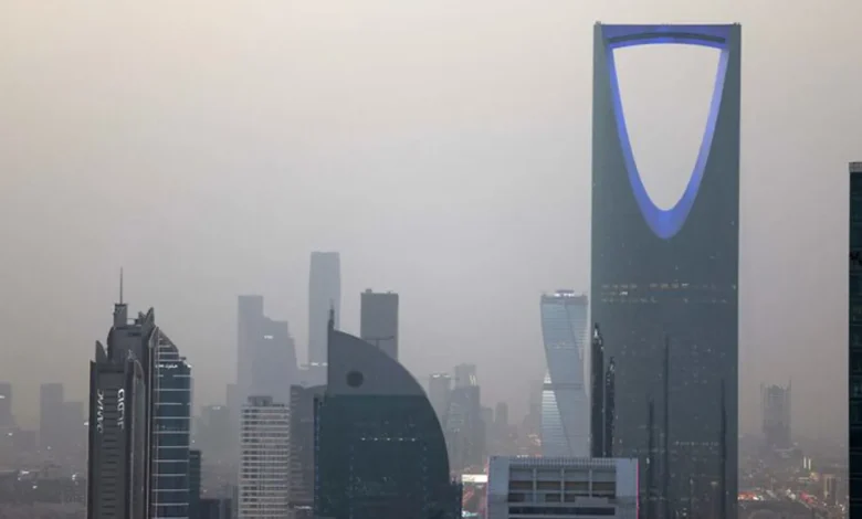 القطاع الخاص غير النفطي في السعودية ينمو بأعلى مستوى في ستة أشهر