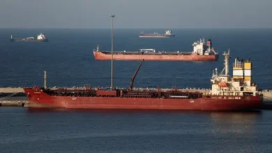 النفط يرتفع 2% مع تعثر محادثات السلام بين أميركا وإيران