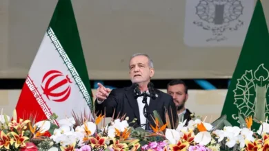 بزشكيان يحث على الصمود لتجنب التفاوض من موقع ضعف