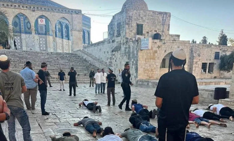 اقتحامات واسعة للأقصى والضفة والاحتلال يعتقل 11 فلسطينيا بينهم طفلان