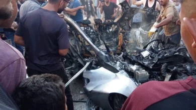استشهاد فلسطيني وابنته باستهداف إسرائيلي لسيارة في غزة