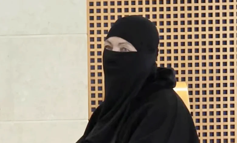 "الحرب بدأت" و"دعاء بالدمار".. هذا ما جرى في محاكمة شقيقة إسماعيل هنية بإسرائيل