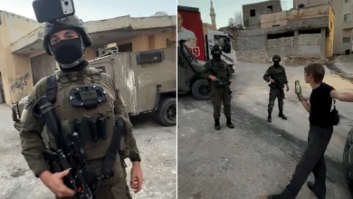 "نحمي اليهود فقط".. ناشط أجنبي يوثق انتهاكات جيش الاحتلال في رام الله