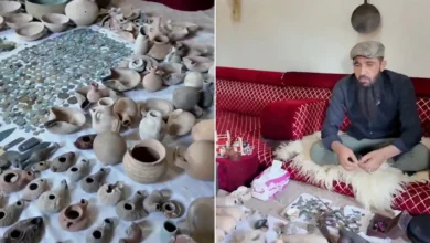 مواطن سوري يُسلّم متحف درعا 7 آلاف قطع أثرية