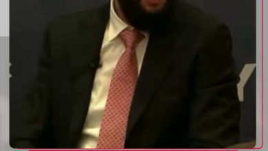 الرئيس الشرع أخبر الصحفيين بمحادثة أجراها مع الرئيس الأمريكي ترامب بشأن مرتفعات الجولان التي اعترف ترامب بسيادة إسرائيل عليها. الشرع سأل ترامب لماذا لا تمنحهم ولاية نيوجيرسي إذا أردت إعطاء إسرائيل المزيد من الأراضي.