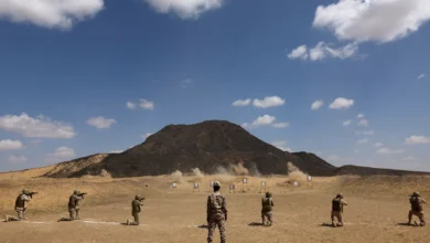 الجيش اليمني يستهدف بـ15 غارة مواقع حوثية في الساحل الغربي والحديدة