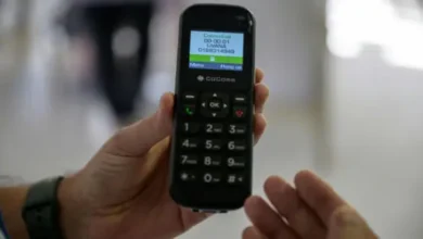 أصوات مألوفة وروبوتات أليفة... الذكاء الاصطناعي بخدمة مرضى ألزهايمر