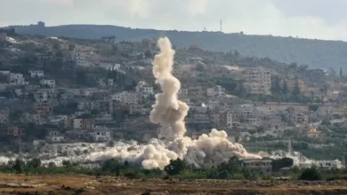 قتيل ومصابان بغارة إسرائيلية جنوب لبنان.. وإنذار بالإخلاء