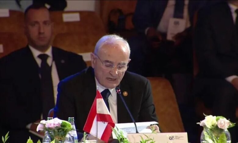 وزير الدفاع من بلغراد: لضرورة الضغط على إسرائيل للوفاء بتعهداتها والتزاماتها