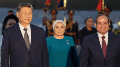 شي يدعو إلى رفض "التدخل الخارجي" في الشرق الأوسط