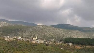 قوة إسرائيلية توّغلت داخل بلدة حلتا وحاصرت عدداً من المنازل