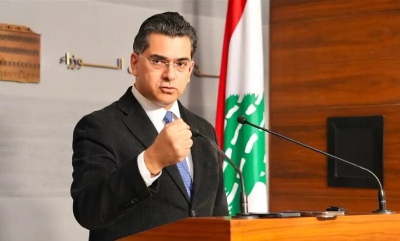 بعد الجلسة الحكومية...وزير الإعلام يتلو أبرز مقررات