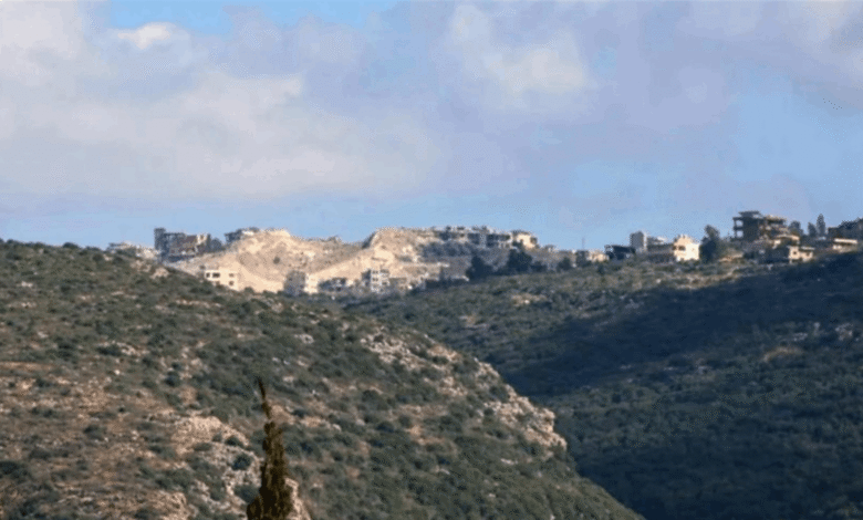 الجنوب يتصدر المشهد الداخلي عبر 3 مسارات.. العدو يعلن"السيطرة العملياتية" على علي الطاهر
