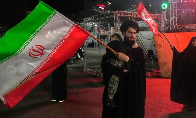 "حتى النفط لا يكفي".. أزمة ضخمة تهدد ملايين الإيرانيين!
