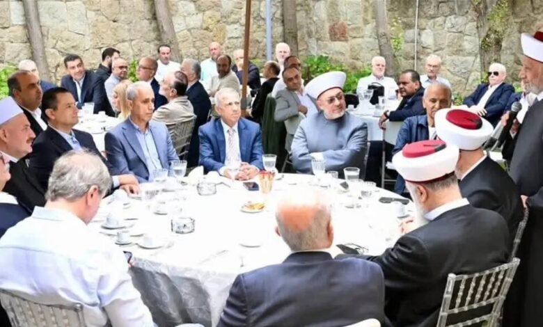 المفتي دريان مكرماً في العبادية: دار الفتوى قرارها حر وستبقى حصناً وقلعة للمسلمين واللبنانيين