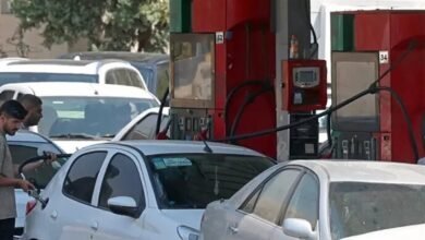 عجز يومي بـ10 ملايين لتر.. أزمة البنزين تتفاقم في طهران