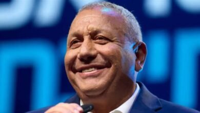 قبل الإنتخابات.. آيزنكوت يتهم نتنياهو بتغليب المصالح الشخصية على الأمن