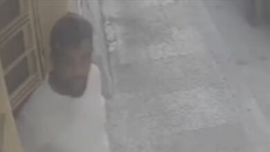 بالفيديو... سرقة وثّقتها كاميرات المُراقبة