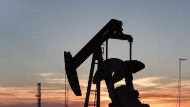 قفزة تاريخية لأسعار النفط.. برنت وتكساس يتجاوزان حاجز 100 دولار