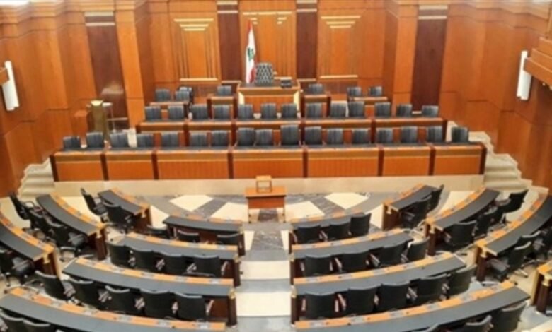 سجال في بداية جلسة المسائلة بين عمار ويعقوبيان.. وريفي يرد: انتم اصحاب اسرائيل