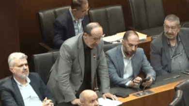 الموسوي: الحكومة تعطي الجيش قرار الانسحاب بدلاً من الدفاع عن أهل الجنوب