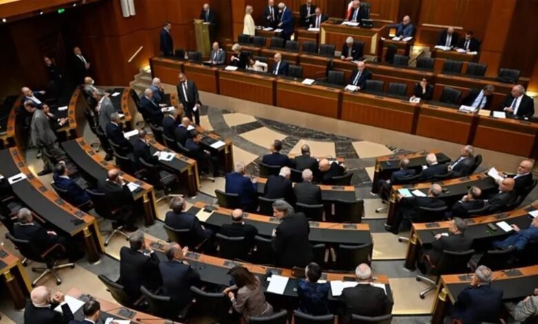 هذا ما جرى نيابيا في الكواليس قبل طرح الثقة
