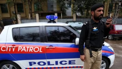 باكستان.. مقتل 17 شخصاً بانفجار داخل مسجد للشرطة