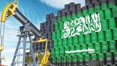 أنبوب النجاة الذي تعطل: كيف أصبح النفط السعودي محاصراً بين مضيقين؟