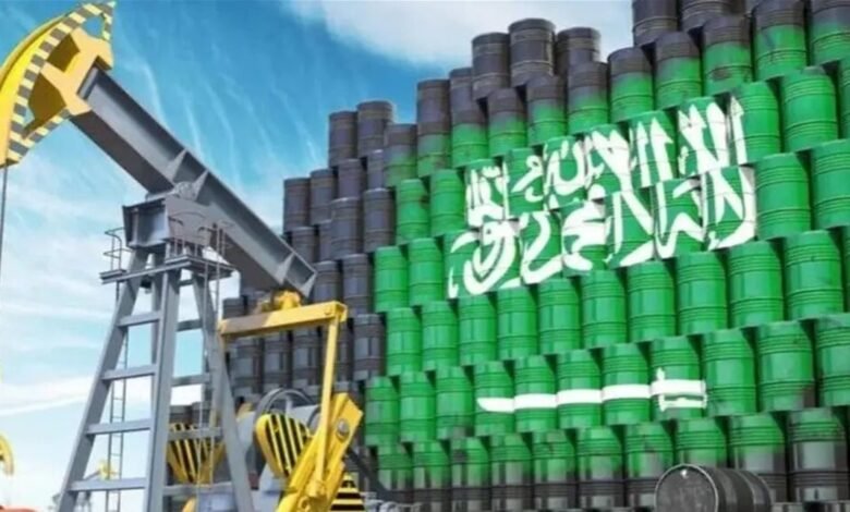 أنبوب النجاة الذي تعطل: كيف أصبح النفط السعودي محاصراً بين مضيقين؟