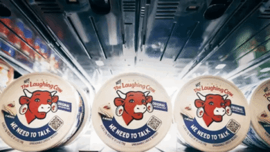 لأوّل مرّة منذ عام 1921... "La Vache qui rit" تتخلّى عن "البقرة الضاحكة"