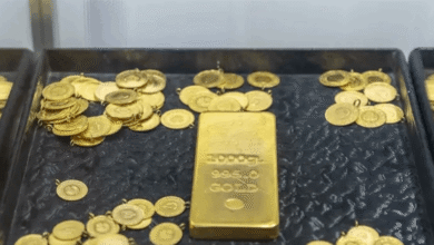 رهانات رفع الفائدة الأميركية تهوي بالذهب