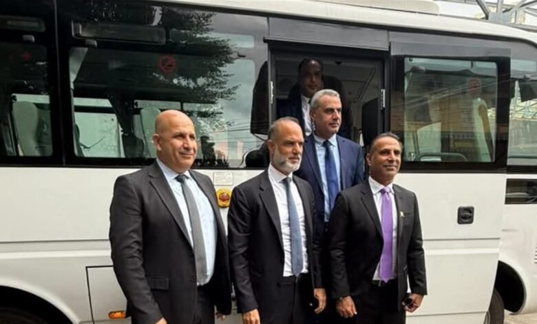 المؤسسة العامة للسكك الحديد والنقل المشترك تسلّمت 20 حافلة من سلطنة عُمان