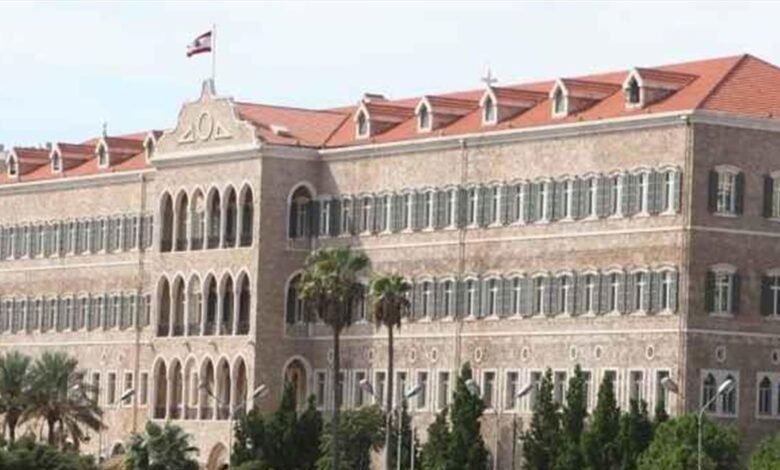 المطالبات بإلغاء ضريبة الـ 300 ألف ليرة على البنزين تتصاعد قبيل جلسة الخميس