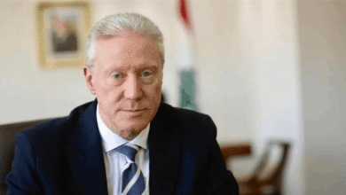 خلوة بين رجي ونائب مستشار الأمن القومي الأميركي