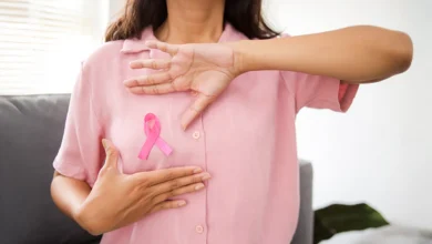 حملة "القافلة الوردية" في الامارات: درع وقاية في مواجهة سرطان الثدي