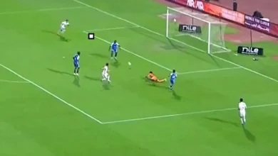 المرمى خال تماماً... مهاجم الميناء يهدر أغرب فرصة أمام الزمالك (فيديو)