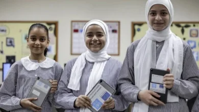 هل يدفع الأهل ثمن تكنولوجيا لا يحتاج إليها أبناؤهم؟