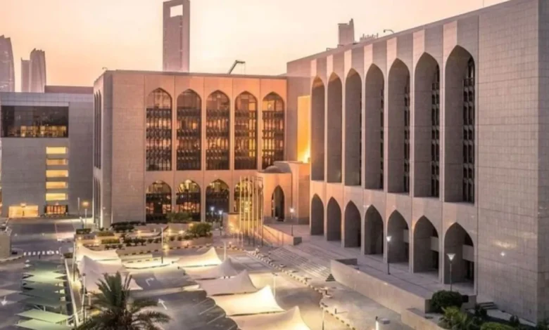 البنوك في الإمارات تقرض أكثر... وأصولها تتخطى 5.6 تريليون درهم