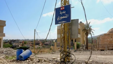 معالم المنصوري في جنوب لبنان تختفي تباعاً... عدسة "النهار" ترصد 25 تفجيراً في 5 ساعات (صور وفيديو)