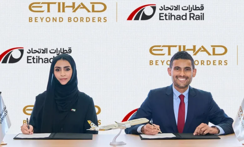 الاتحاد للطيران تتجه لربط السفر الجوي بالسكك الحديدية في أبوظبي