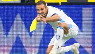 طرد لاعب إسرائيلي بعد احتفاله بمسدس (فيديو)