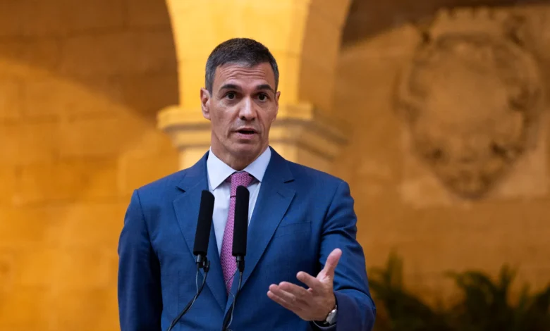 أزمة سبتة.. سانشيز ينفي تورط المغرب مجددا وبروكسل تتردد في دعم مدريد