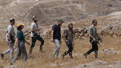 تلغراف: إسرائيل تطرد جنودا بريطانيين كانوا يرصدون عنف المستوطنين بالضفة