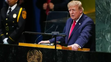 ترمب يتحدث عن اتفاق وشيك وإيران تعرض فتح مضيق هرمز