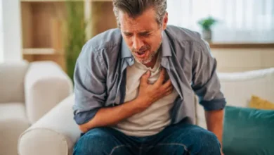 علامة حول العين قد تنذر بأزمة قلبية قبل سنوات من حدوثها